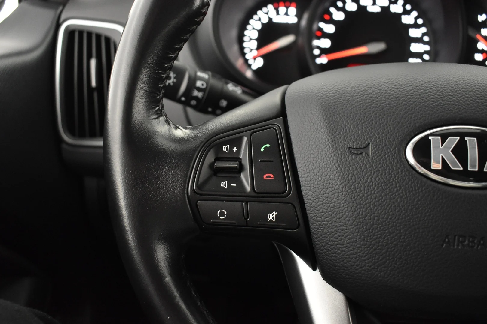 Car Image - 5d7n47yIxljRC3SmRYNeVe