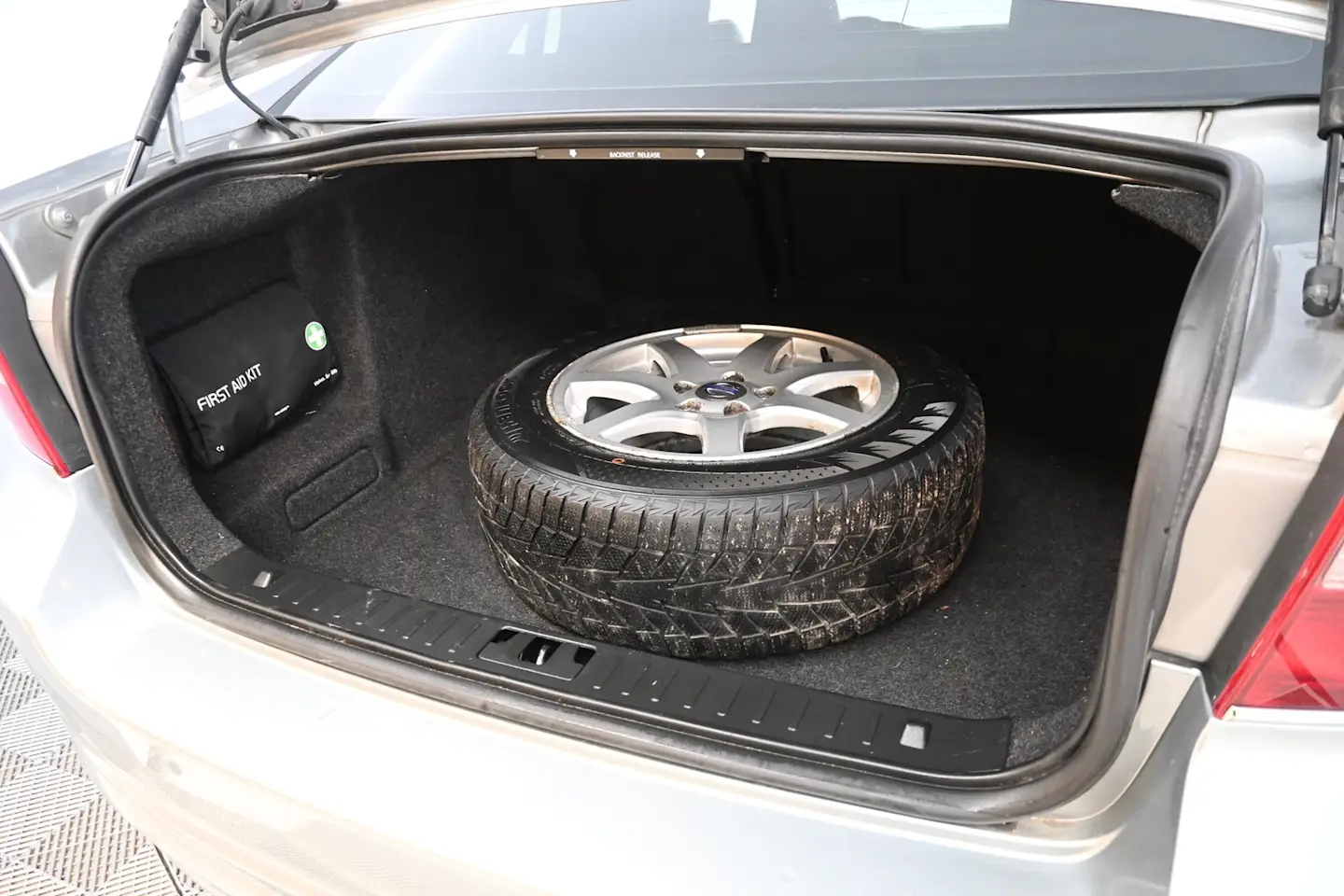 Car Image - 6LnBk2wwJi3h2B0fNVPmkj