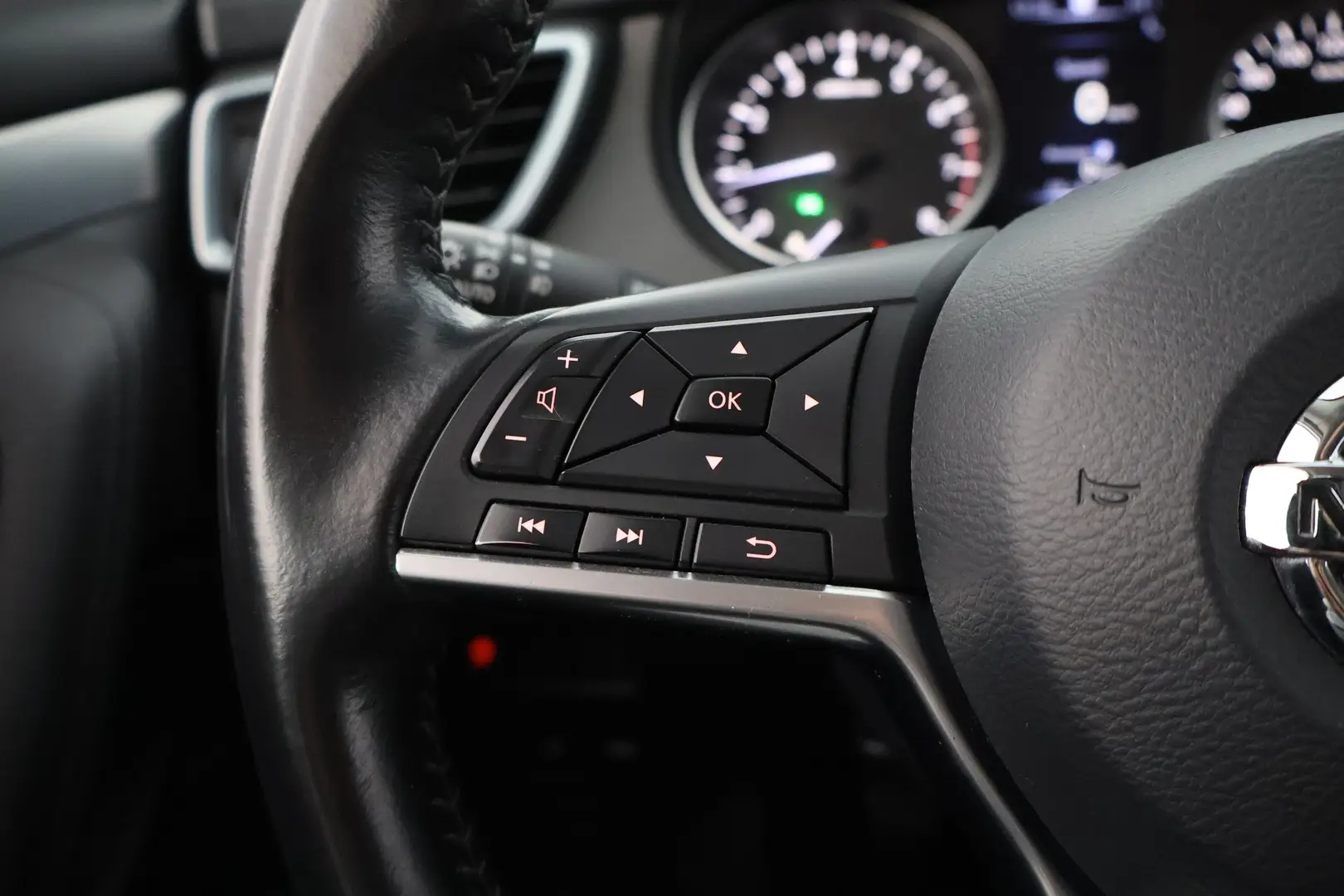 Car Image - 1OksG8heH5z9fONwzmspSi