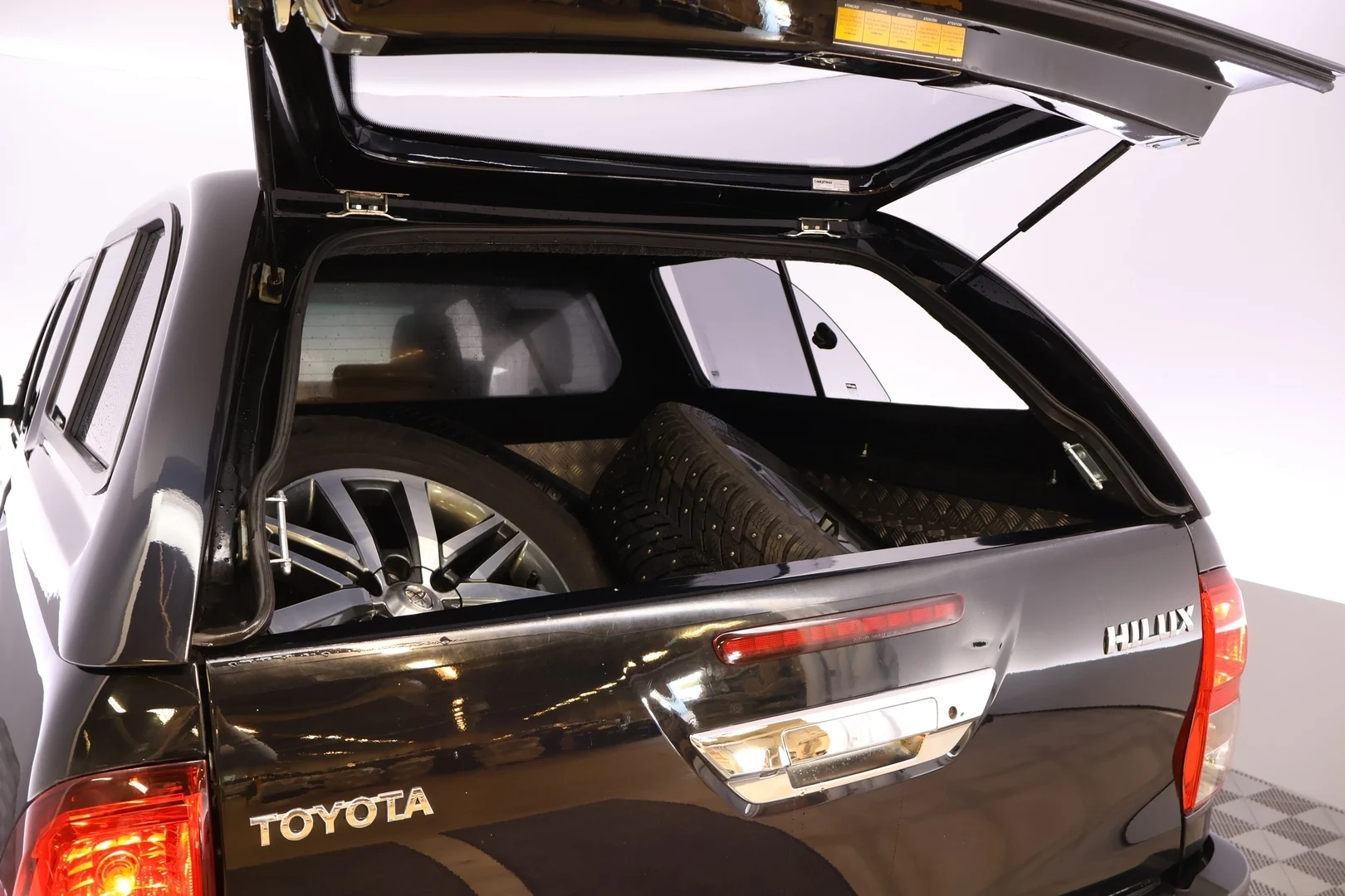 Car Image - 1jKOVx6x0ZrWPNMiflQ4LJ