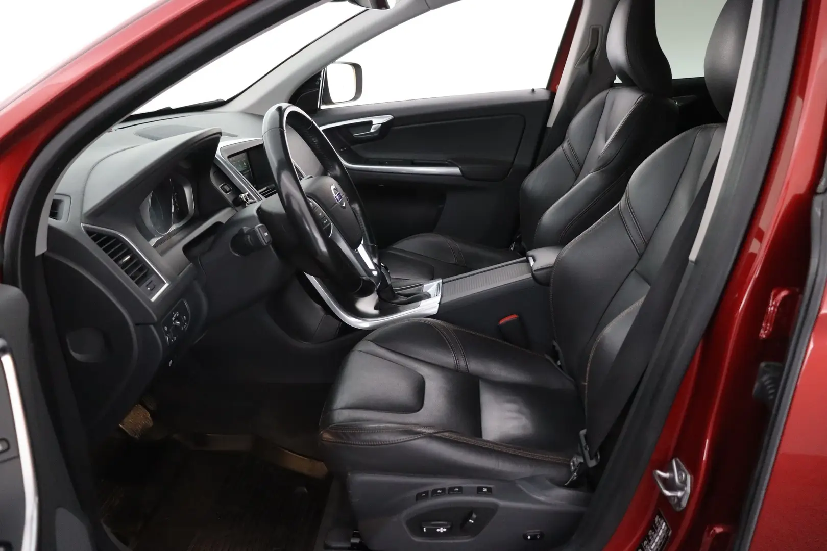 Car Image - Ykogi3JKwO6VSksapfAoc