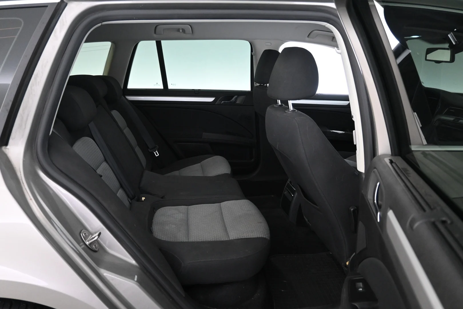 Car Image - 5NmDufYDvTQf1M67mFboRq