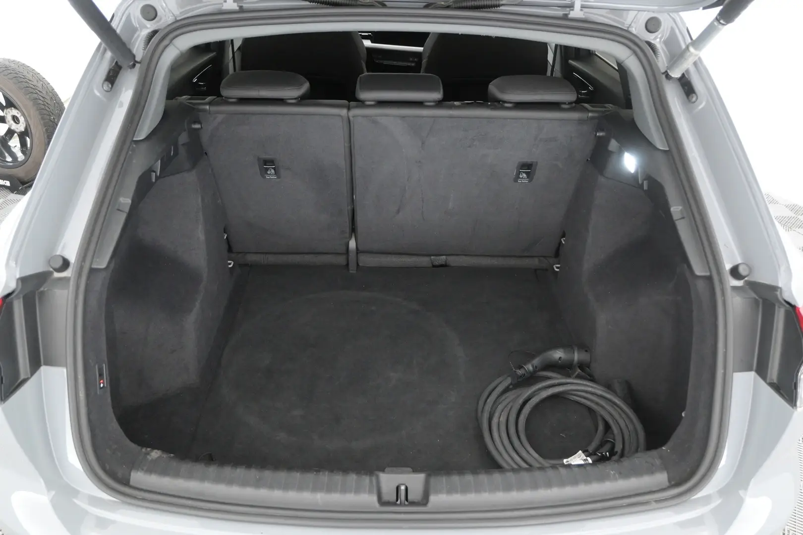 Car Image - 5OPfkUAeSJnpG5qcFNoyOm