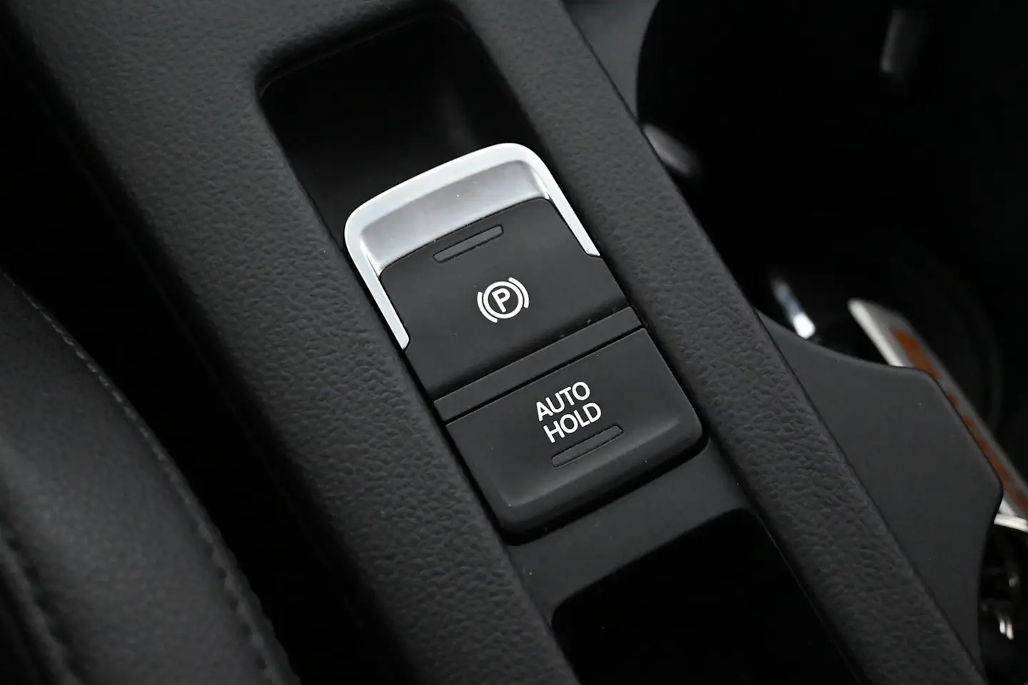 Car Image - 5W4z6HrYcc2BgK1plb77FG