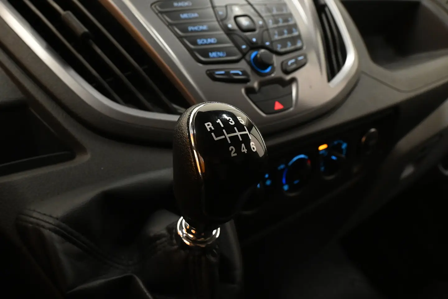 Car Image - F5h7l6V9IWuVzZnYklFFz