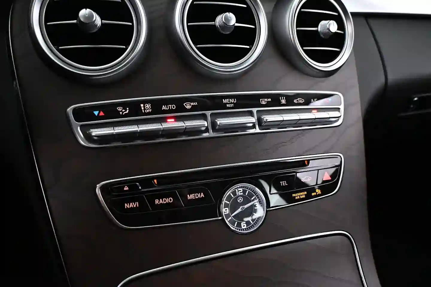 Car Image - se1VMIXdGUHLDtBpwiwz9