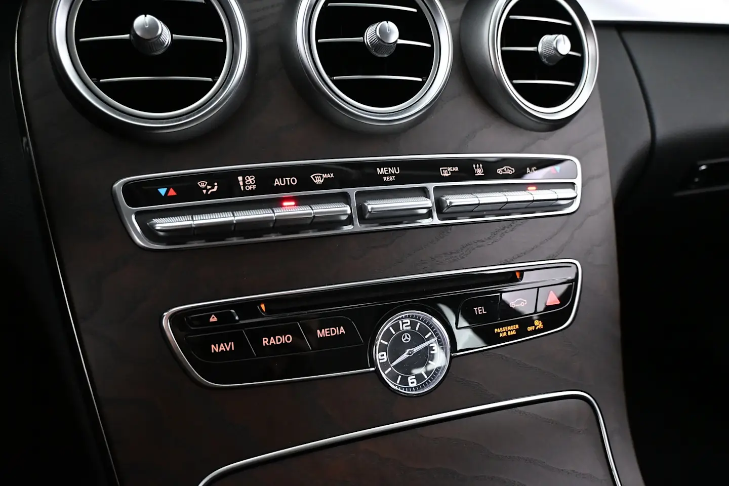 Car Image - se1VMIXdGUHLDtBpwiwz9