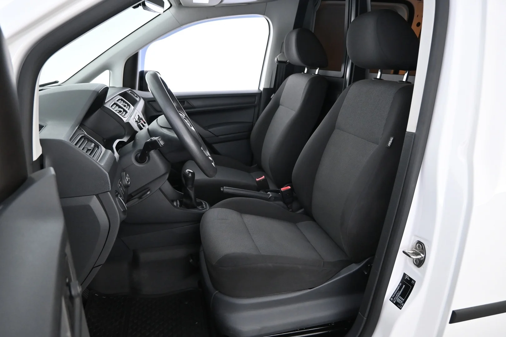 Car Image - 3MkGaNs7pftX6sGFeg1Ehl