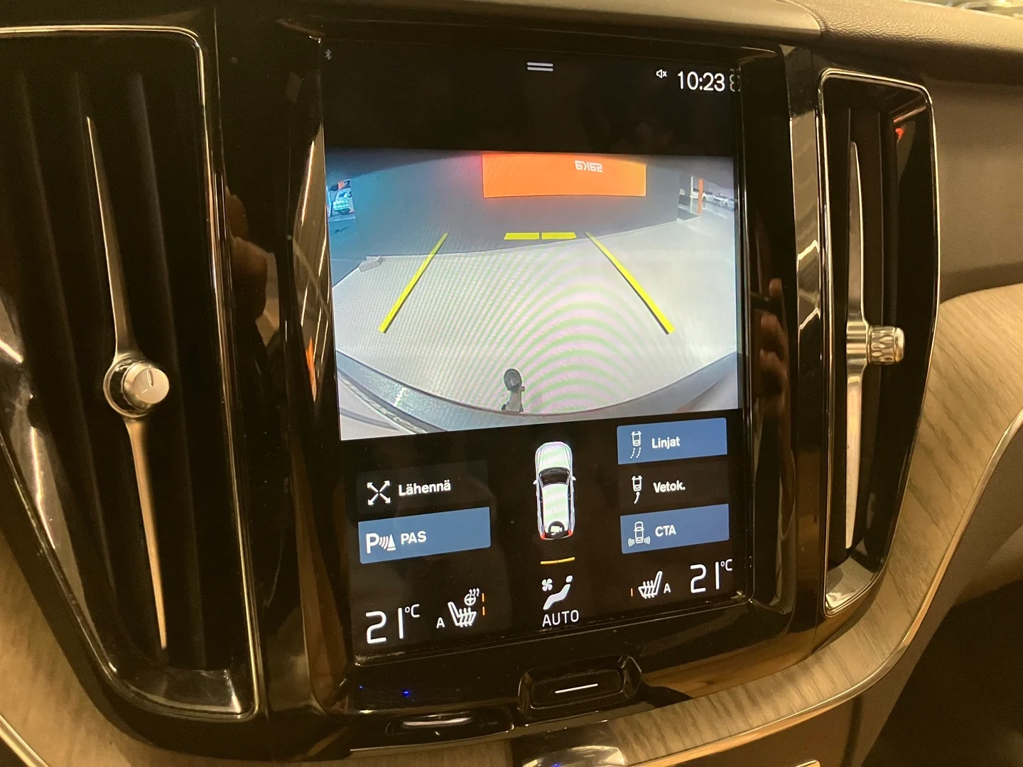 Car Image - 1kUxWJgSVzwY4vBY3vfoHY