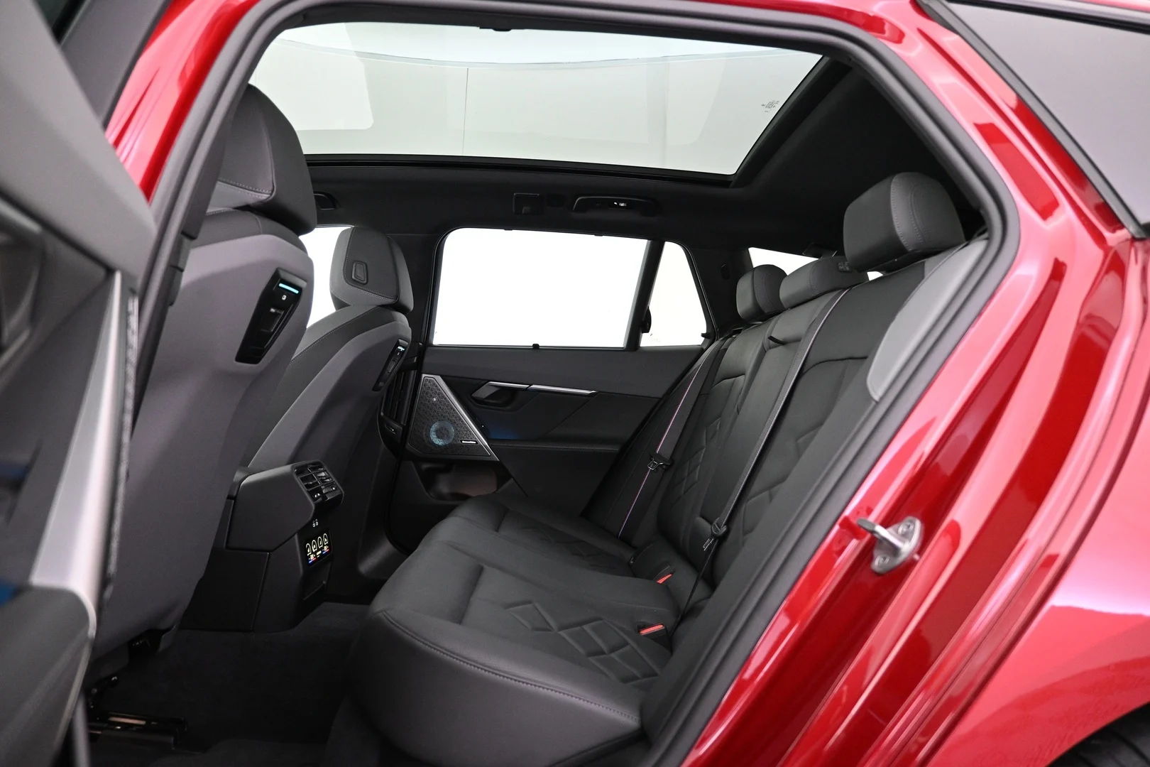 Car Image - 7EE1a73KTllCDlf3cYFNGQ