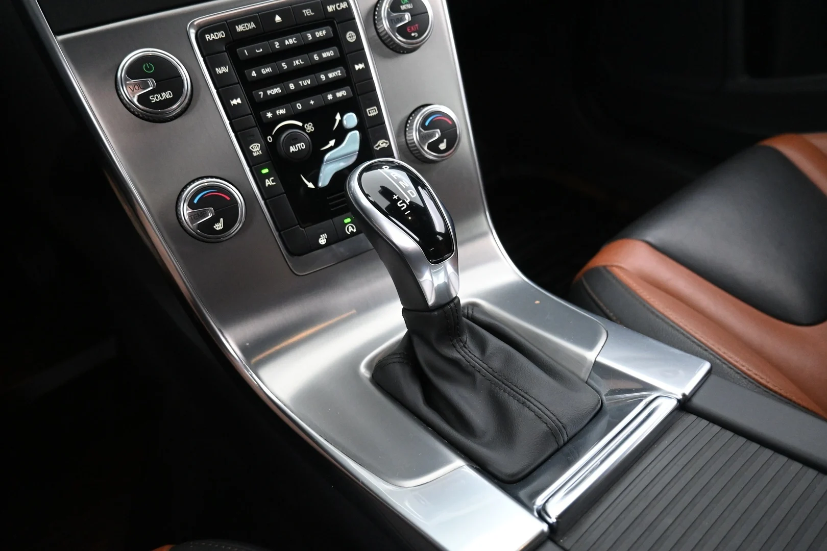Car Image - 1PFg1fOTlp9Dygn1AxzQhv