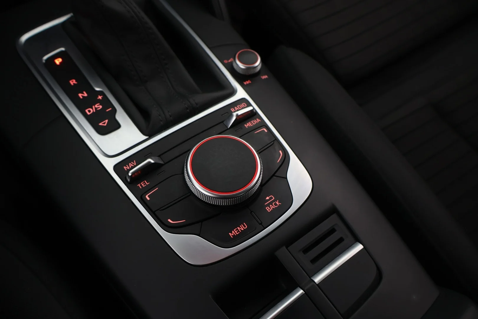 Car Image - 1fhFwx2Vhoetk2zZiDobv3