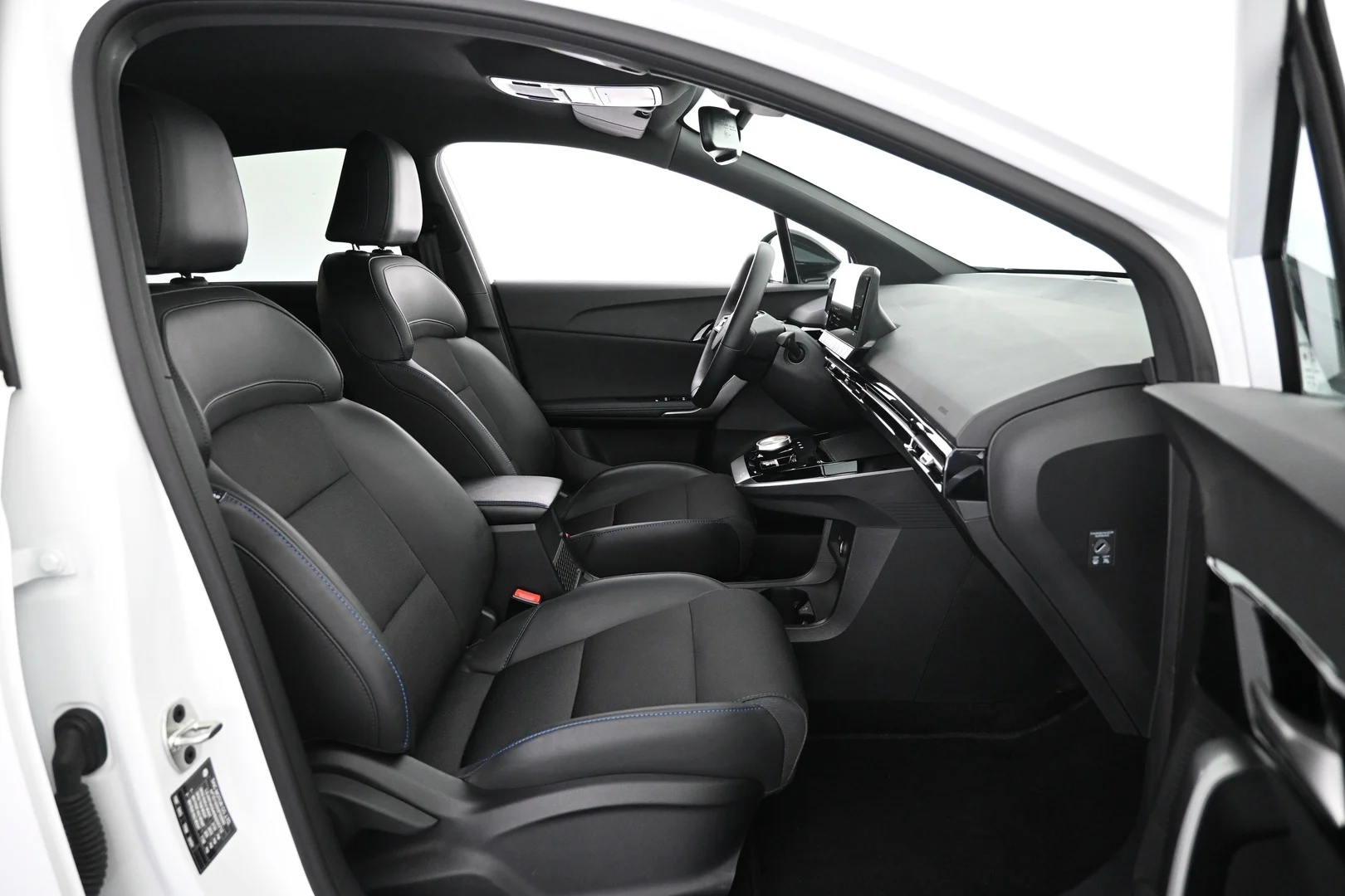 Car Image - 30vxHWsUxVitL39aeSWGqL