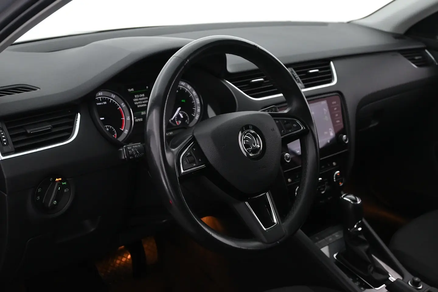 Car Image - 2SaPg6IZUVKnWmLFuAOvNn