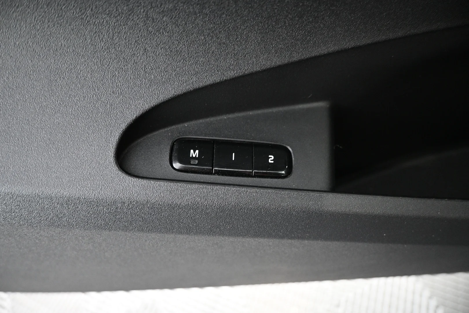 Car Image - 2jLFdCj1nJngiPplBIrVhp