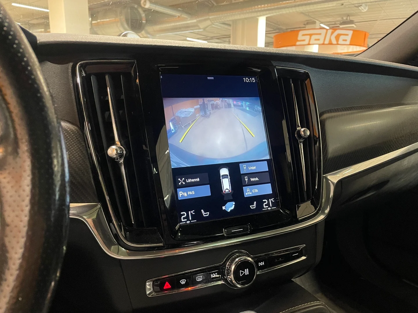 Car Image - 28zh28nGFNfDZlweSOLefU