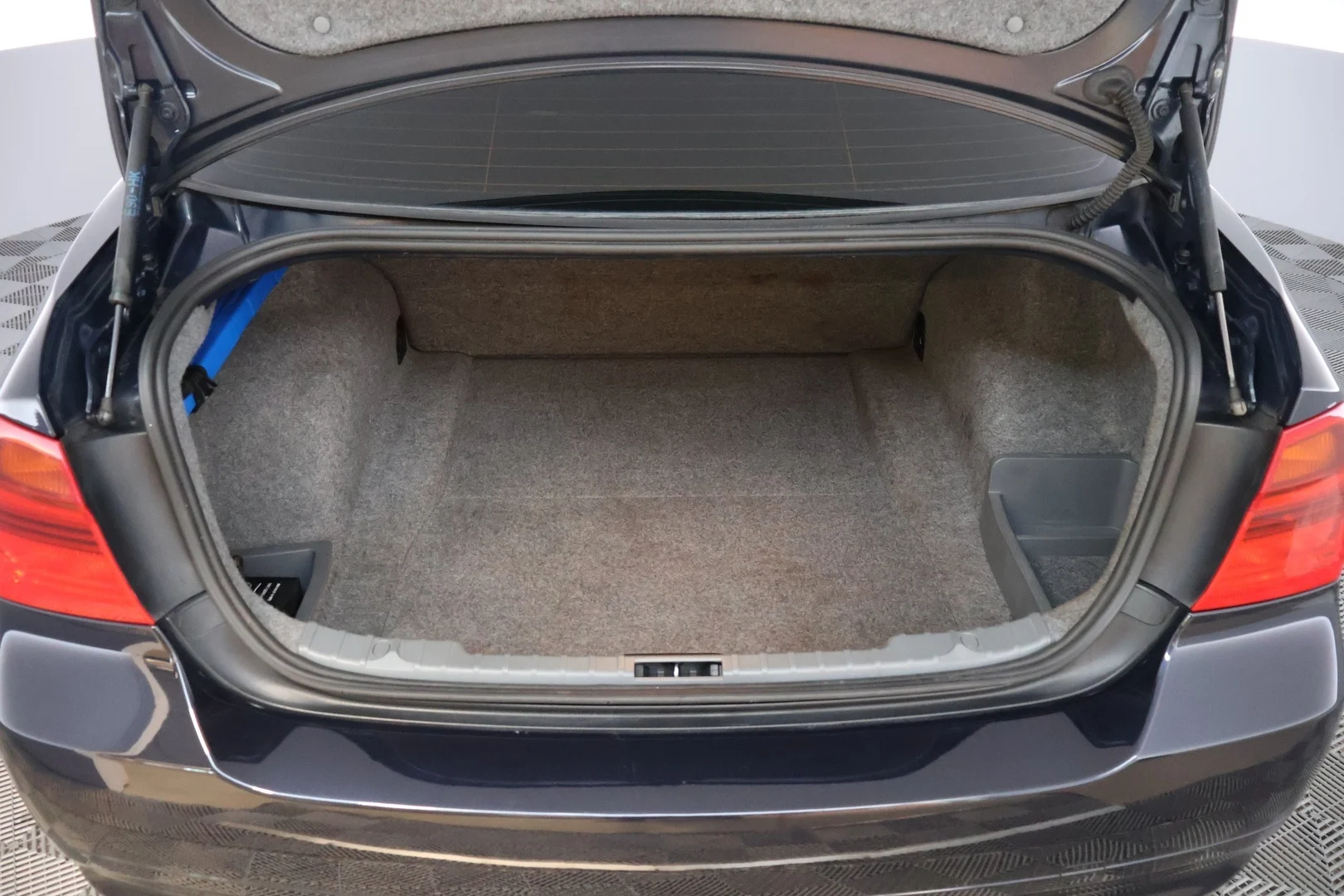 Car Image - 2OfMKBMN5IoAJHYinkKHMA