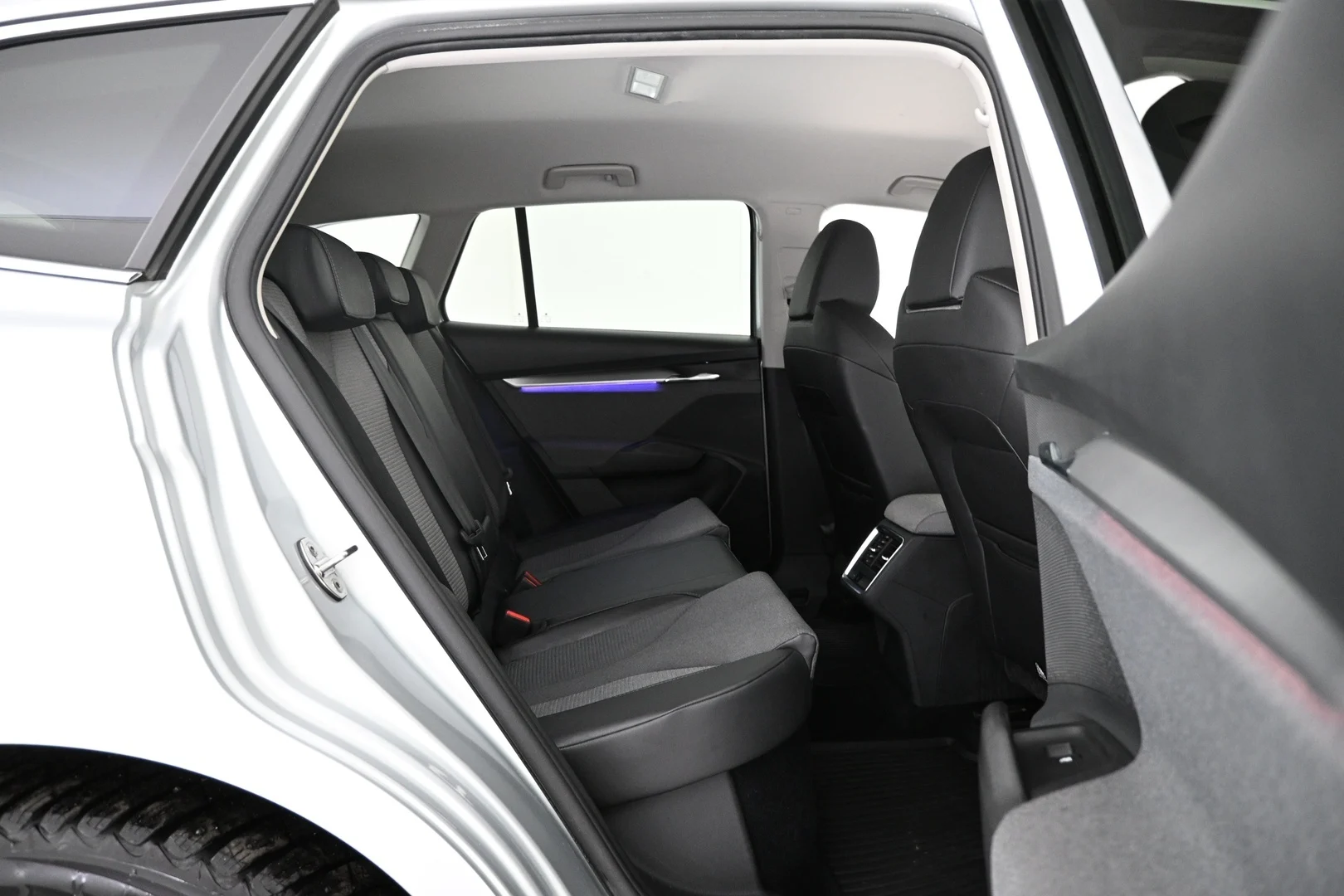 Car Image - 1zsMQ7wTINvl4SxezNTXxV