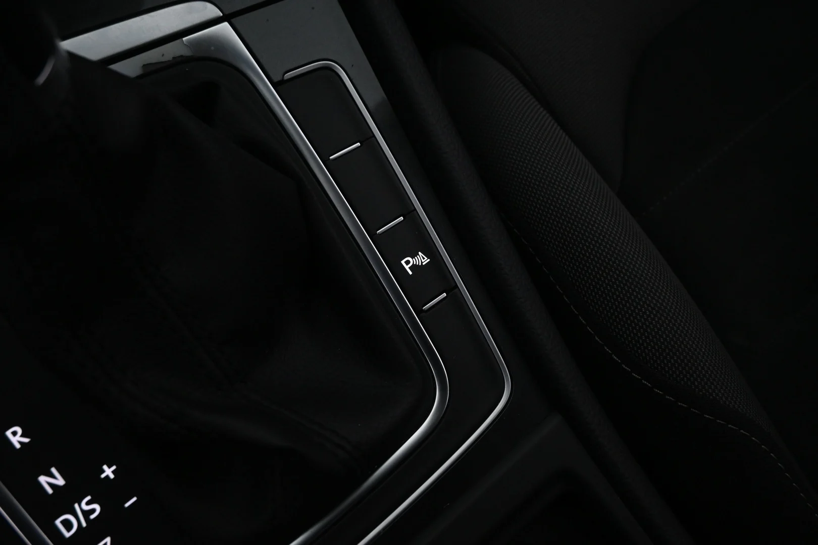 Car Image - 6ltaTK1aSu7mLiyZzm8v7l