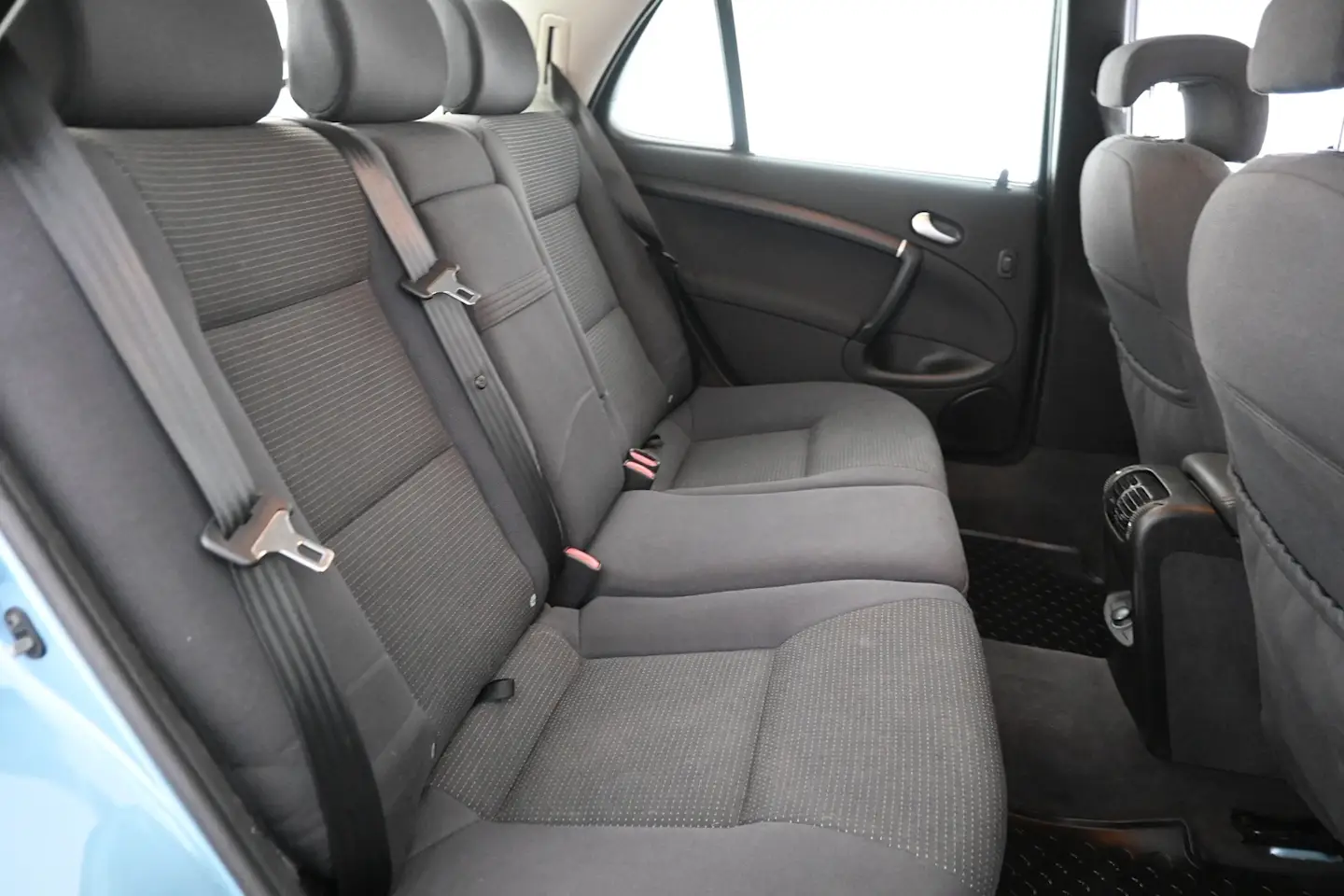 Car Image - 26FkN9ZfEhghwT4qdZYRIx