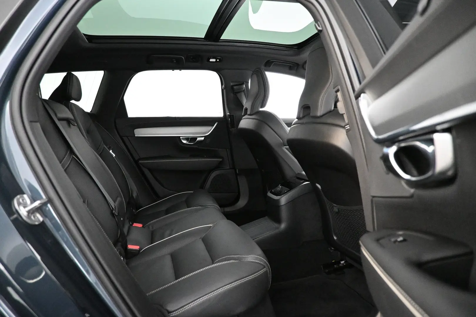 Car Image - 5n6ihbDM8h8zJnEywISFW1