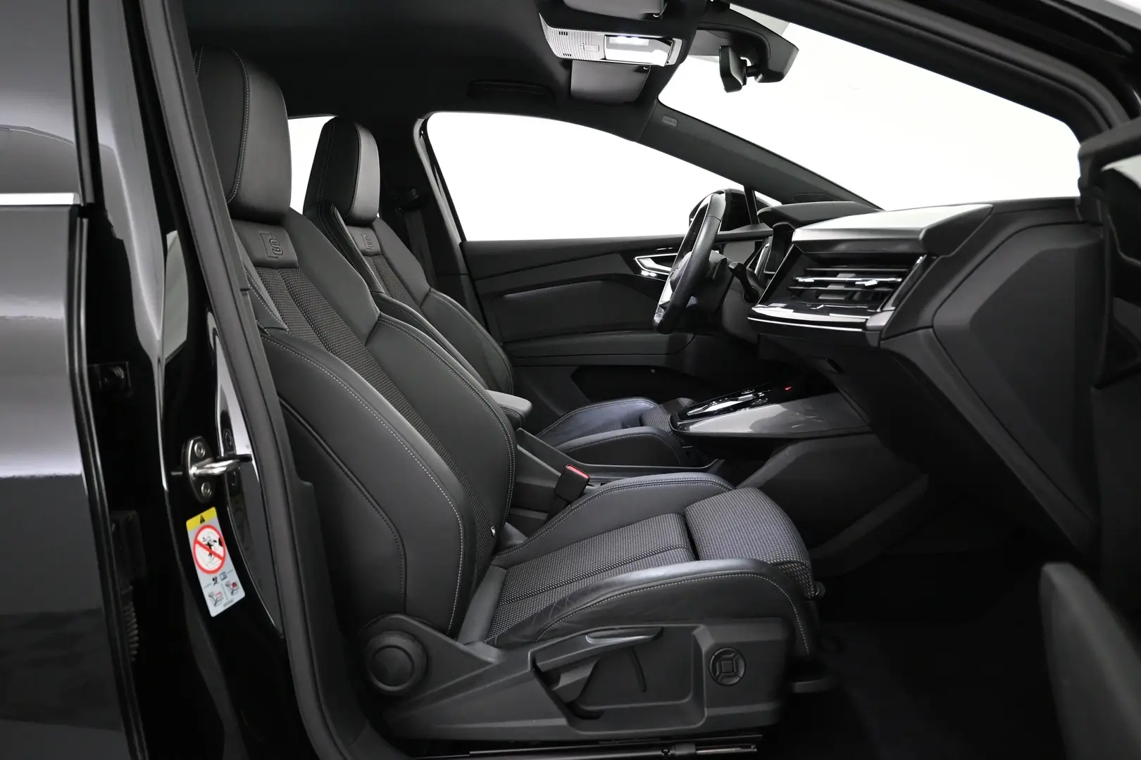 Car Image - 52hNazptXPqKBTUrrDbVhP