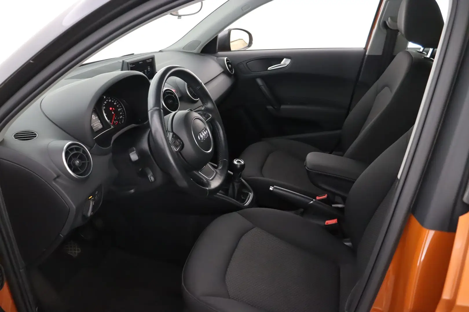 Car Image - 60ArbAFZyKRGmCUdjd5QW8