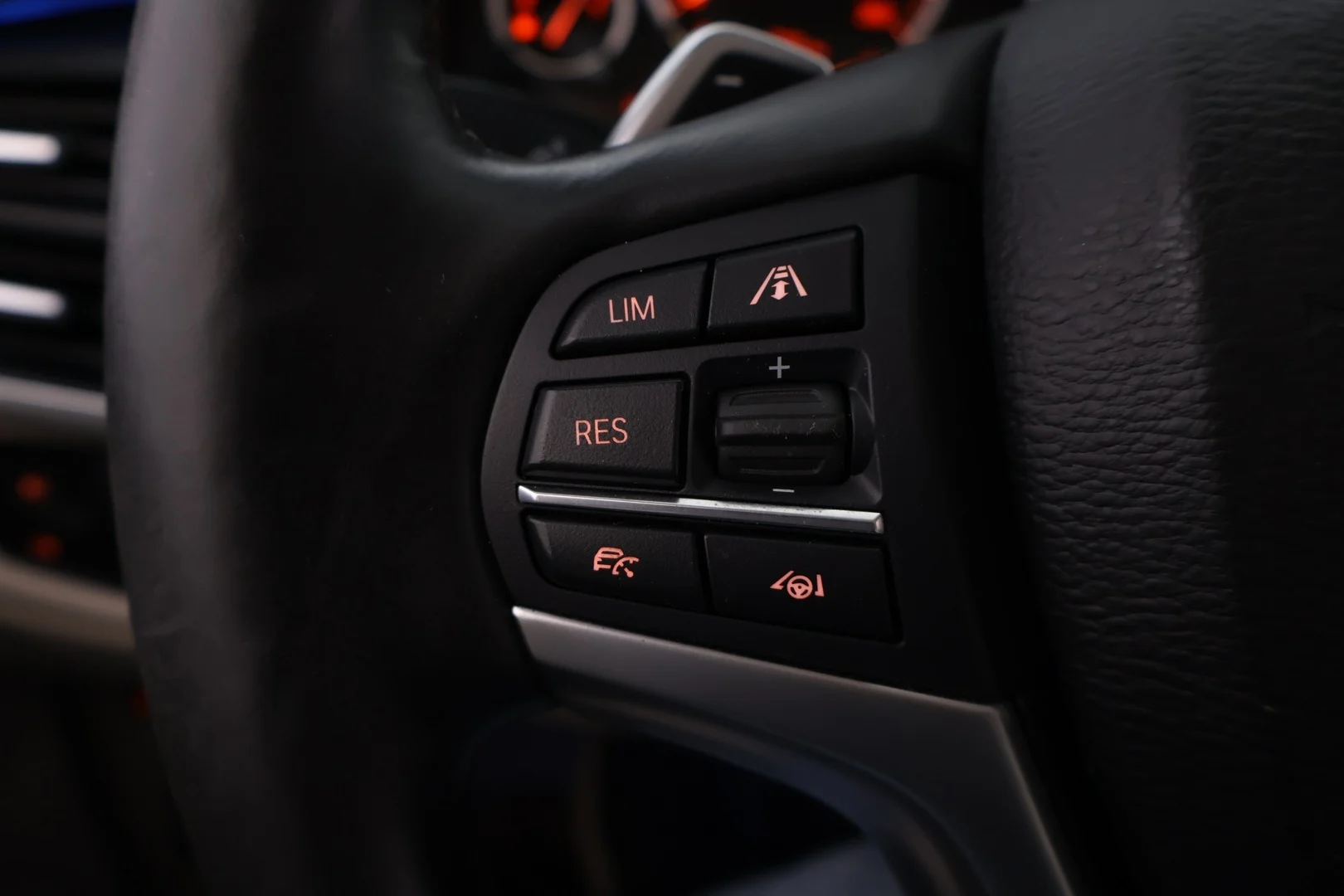 Car Image - 3t36D7hO4AvqoRnwVr7u9b