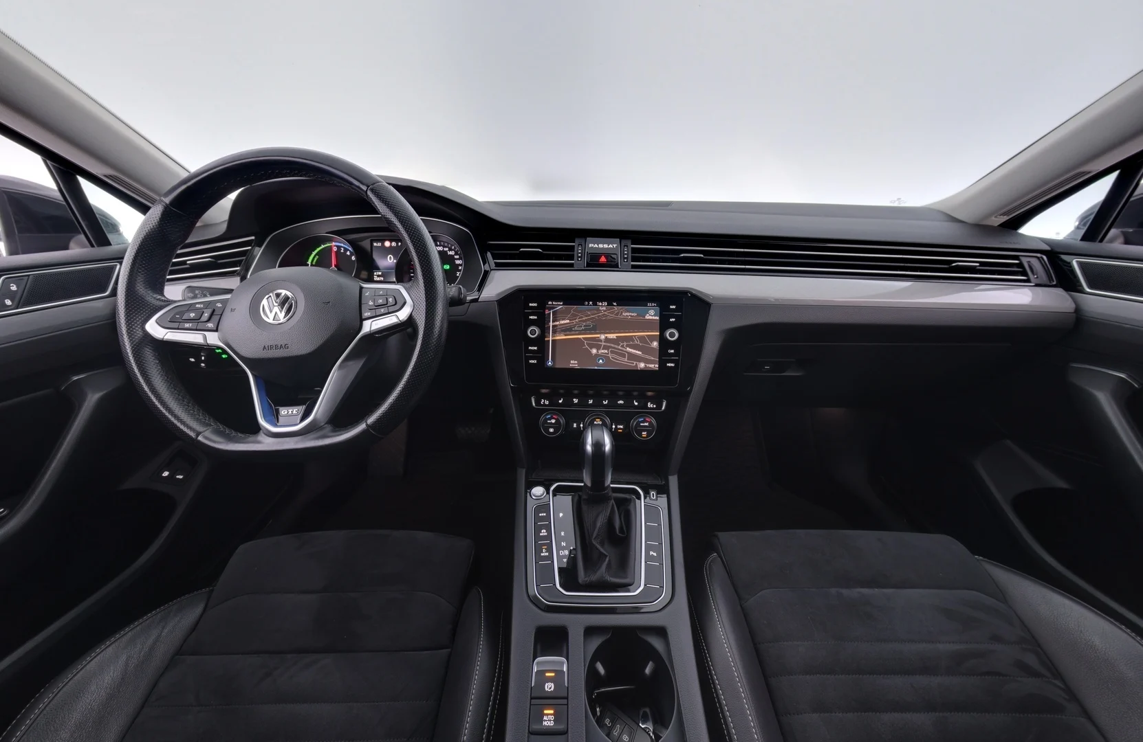 Car Image - xFs6D48EJ0gZrP6WQ171x