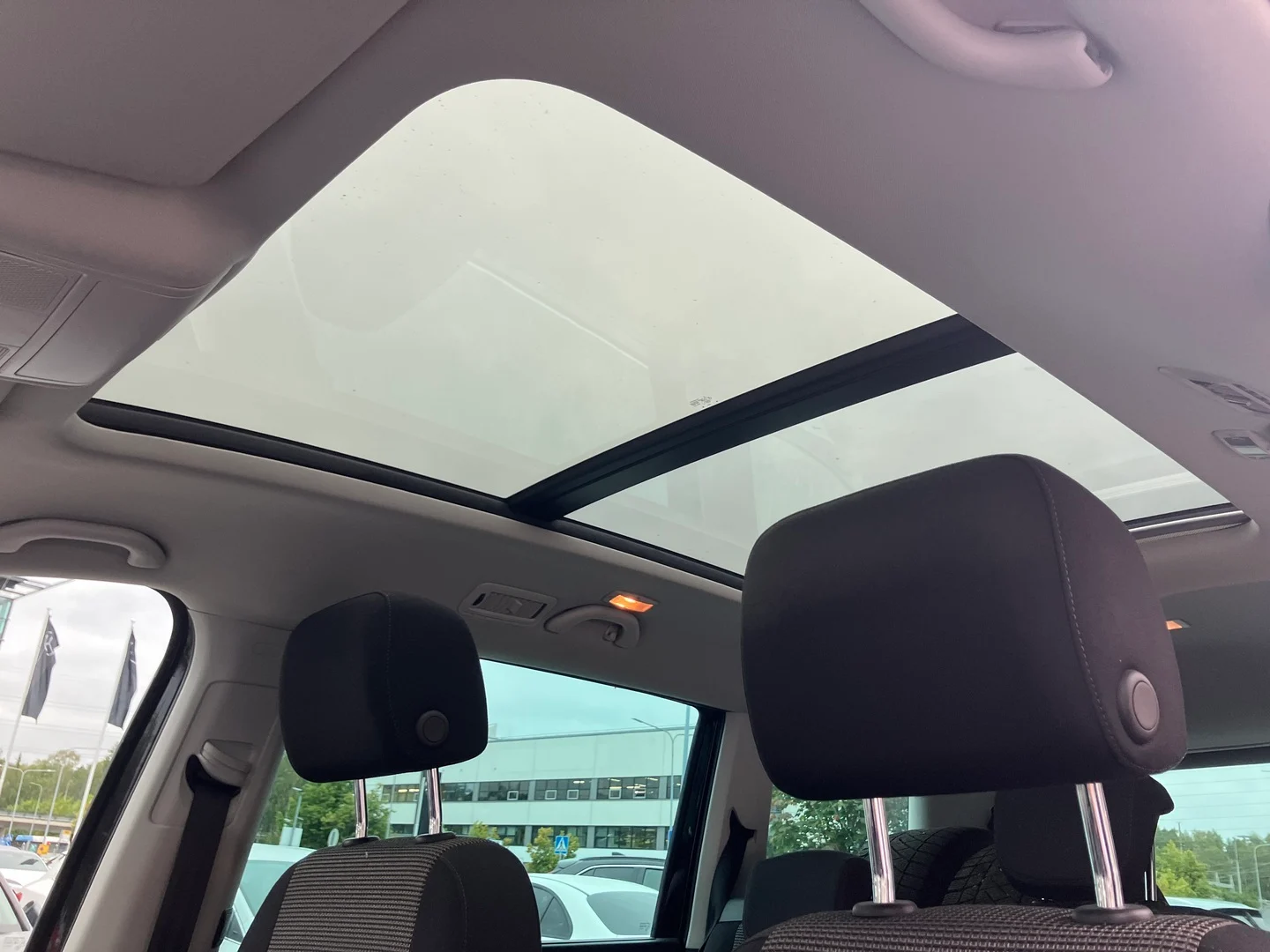 Car Image - 2fr9KxOjMQkL2BrnfFUGQ9