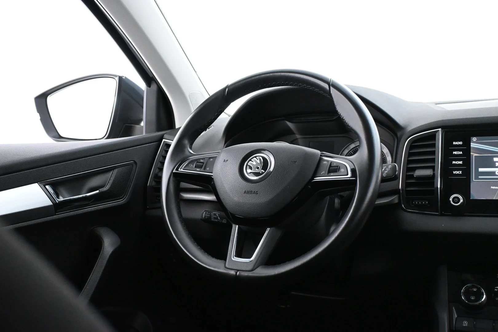 Car Image - 27ApwB9vBT6s1x1Sry2OyV