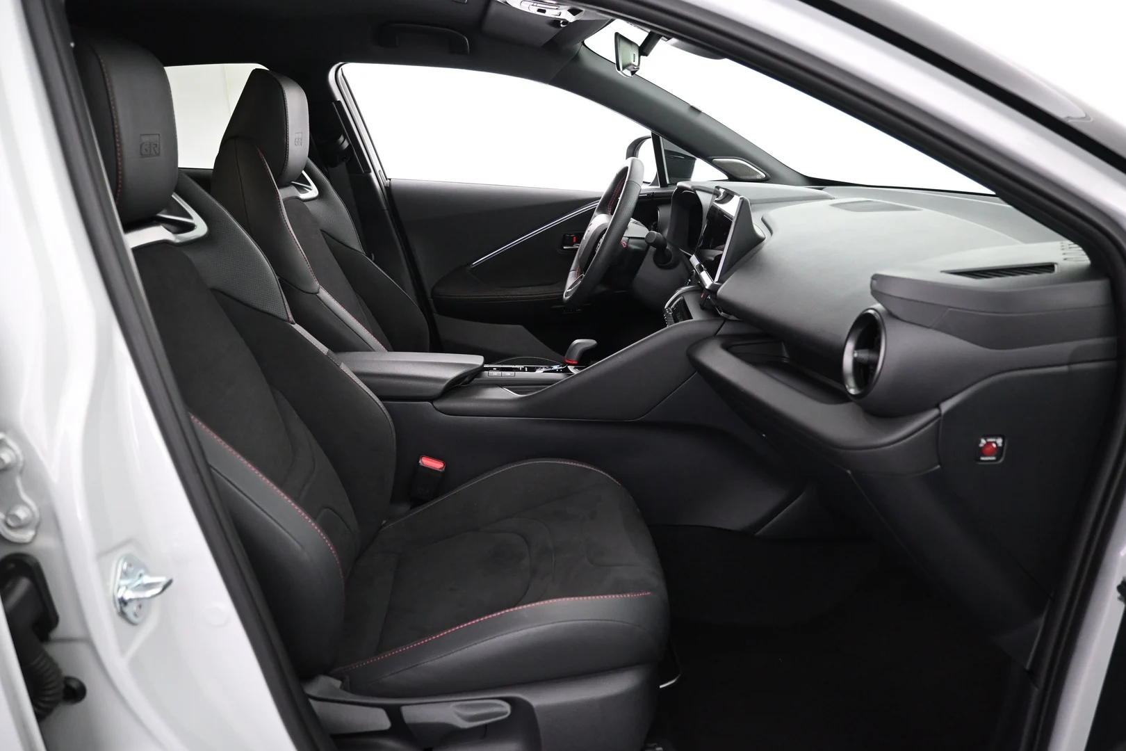 Car Image - 77ZFizg1RZ0BlOlBPSWo7f