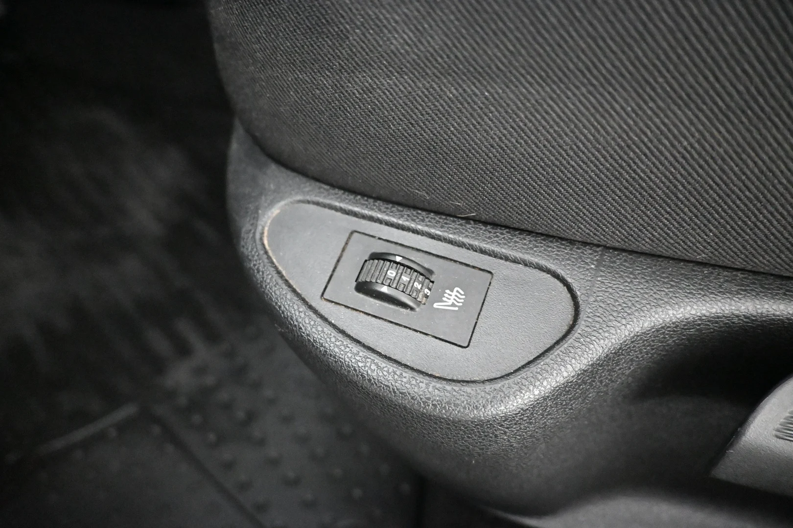 Car Image - UAWamKTKQ601PIKZQXagt