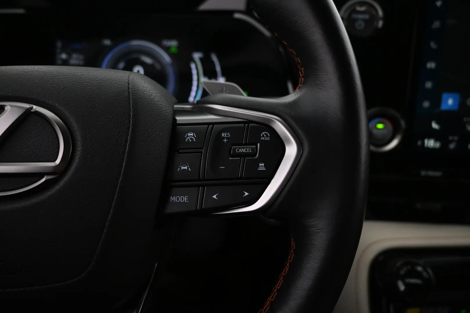 Car Image - 3dTeYeFuJuU6Z2q7yT8CzK