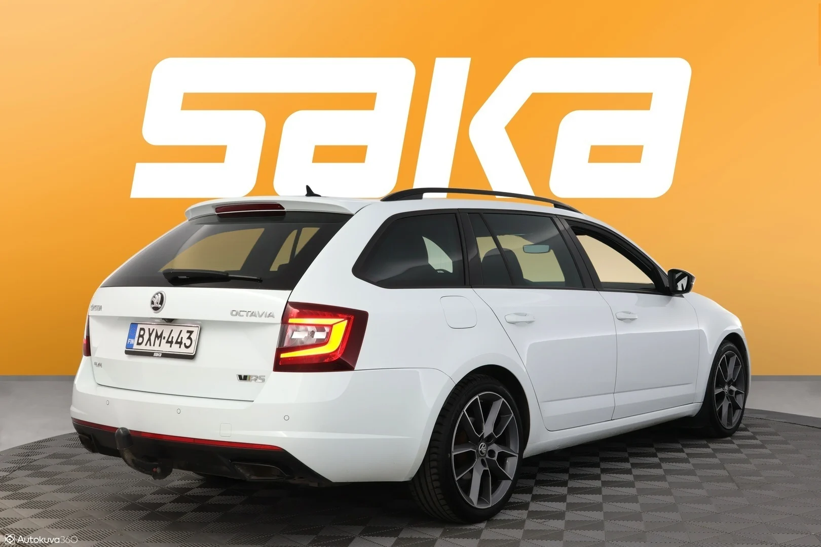 Car Image - 667502U7SgcxENVETXw9Ne