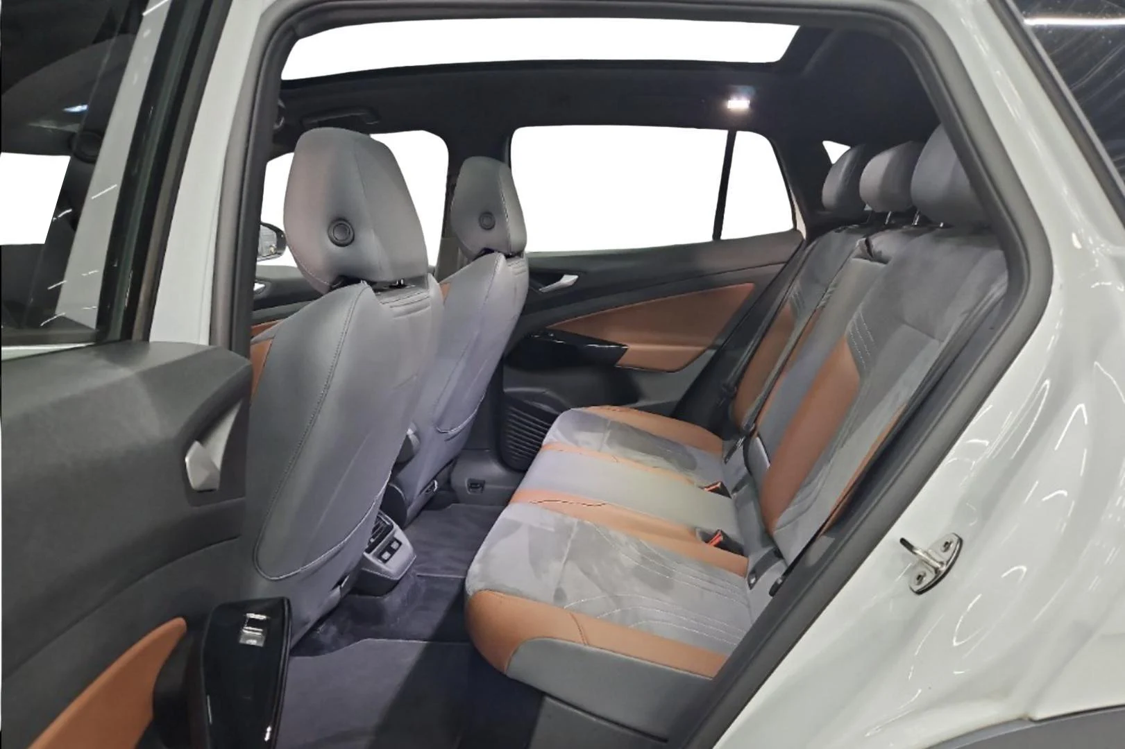 Car Image - ZVl3fkOYcY9xLVQP9RKvf