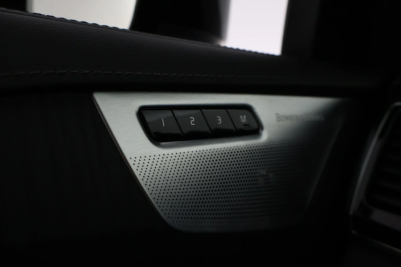 Car Image - GWCcS5BVu1UD7iGJnrbja