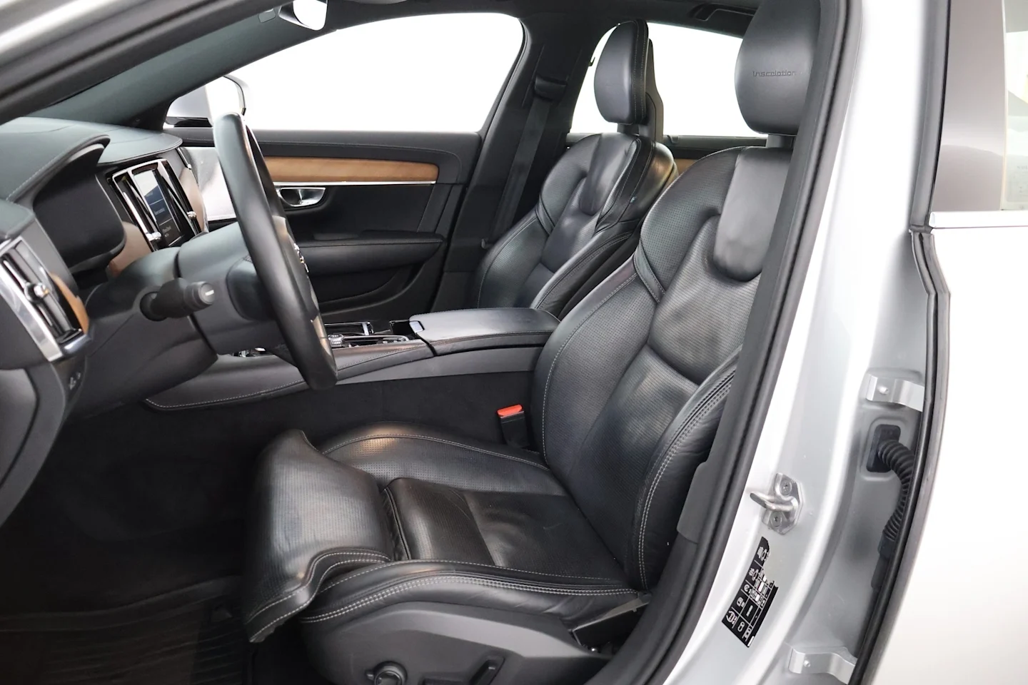 Car Image - 4N8yFwpk9nY6KOgZEsH4VP