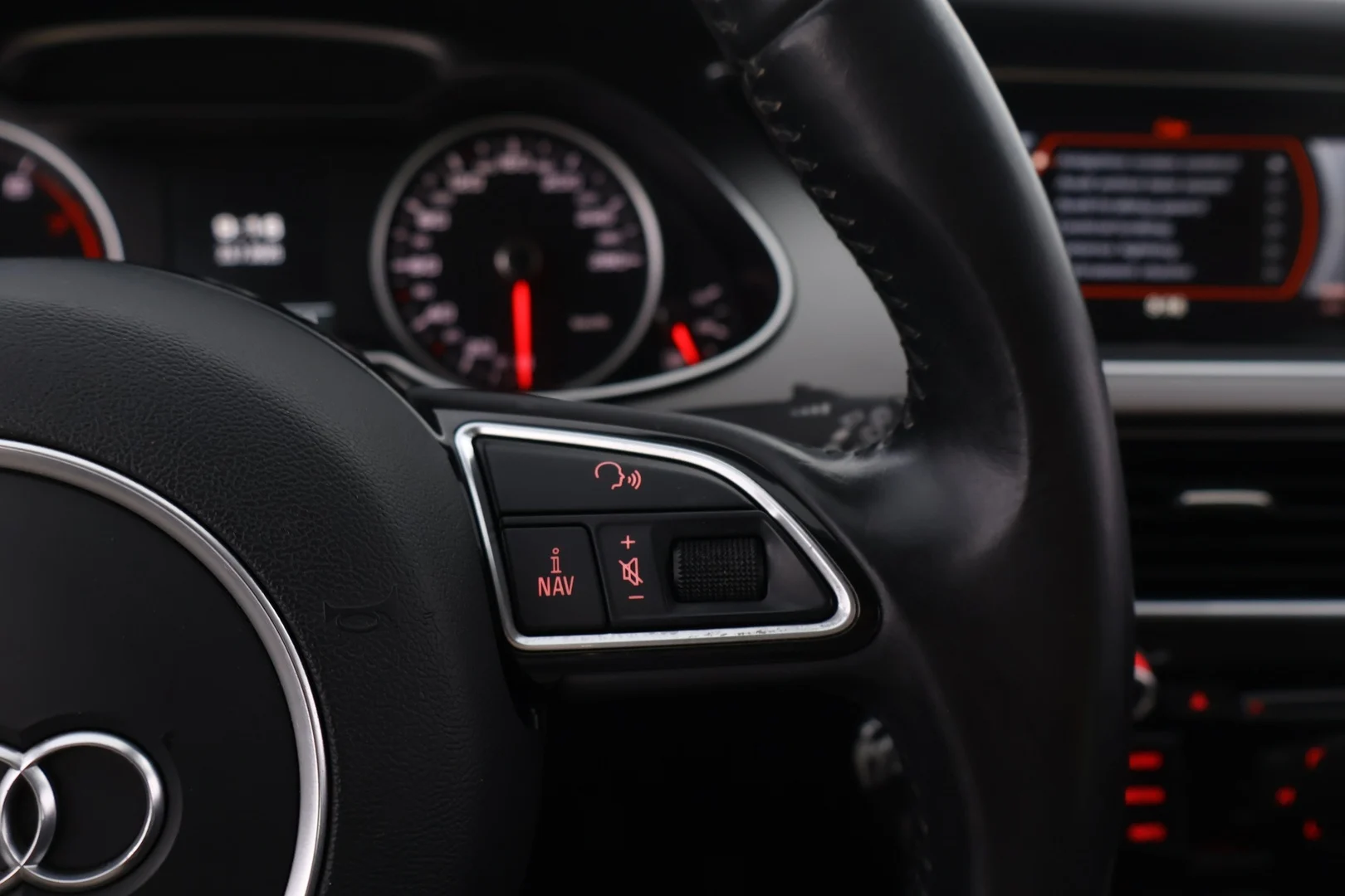 Car Image - scaeU4us1dGkNMtWL3vbn