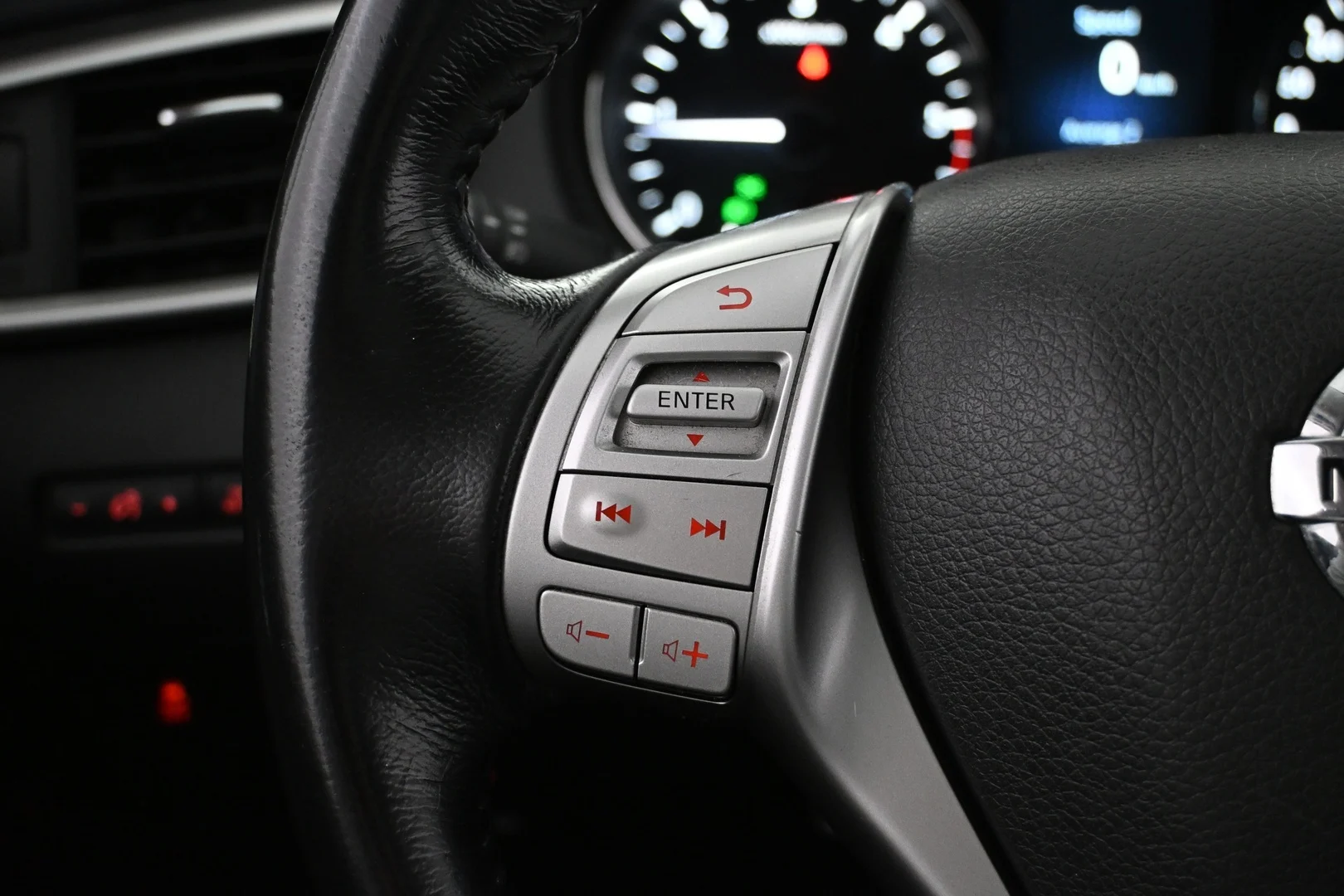 Car Image - 16vit5fUeQIr0U1JrUoOUs