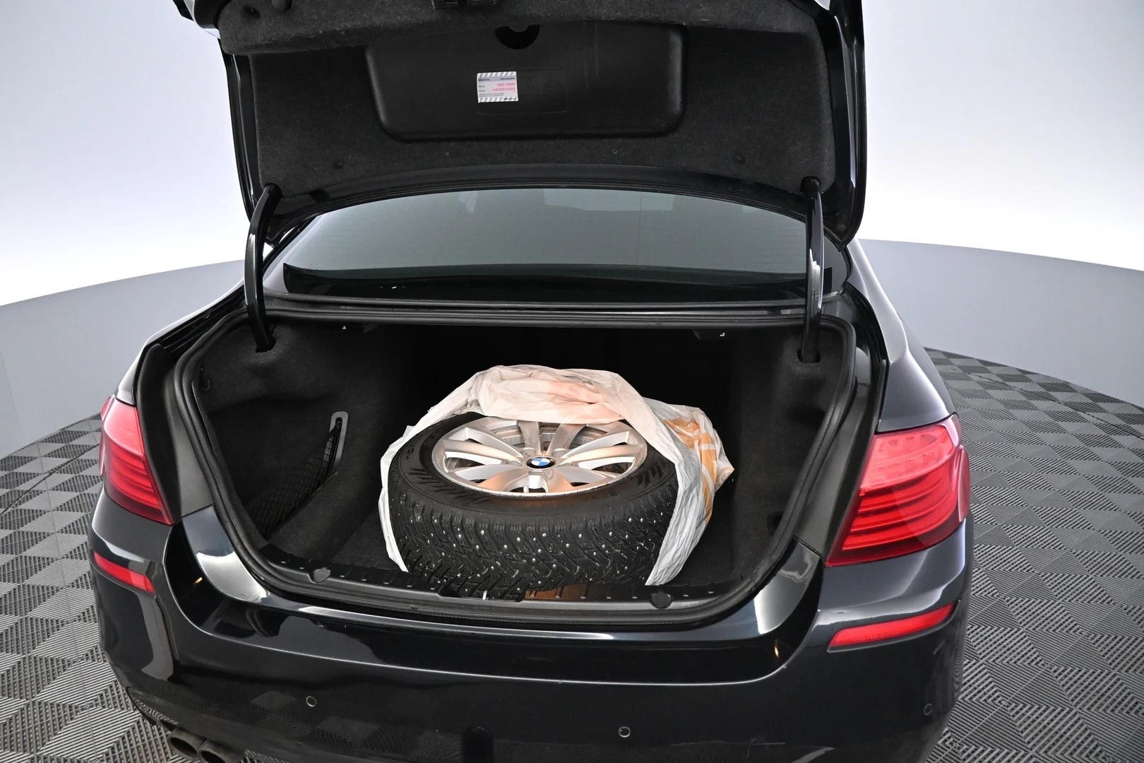 Car Image - 3bVz0Pg08ogRJ6W6vBFlSR