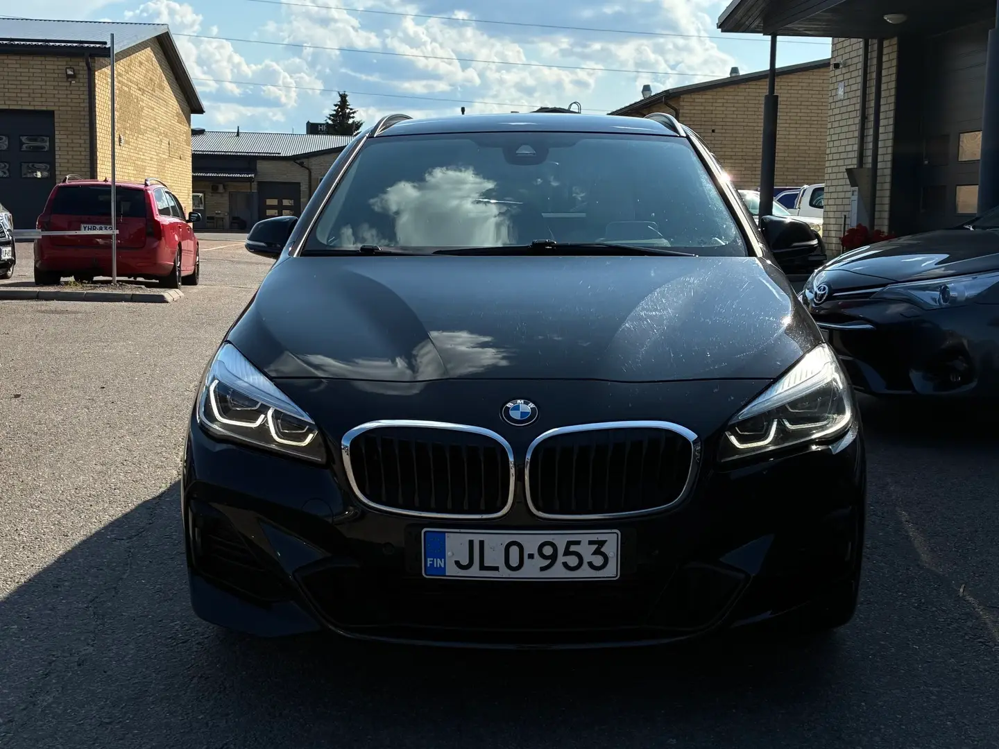 Car Image - 3ynqfIK9fAe19cQ4DCNxa3