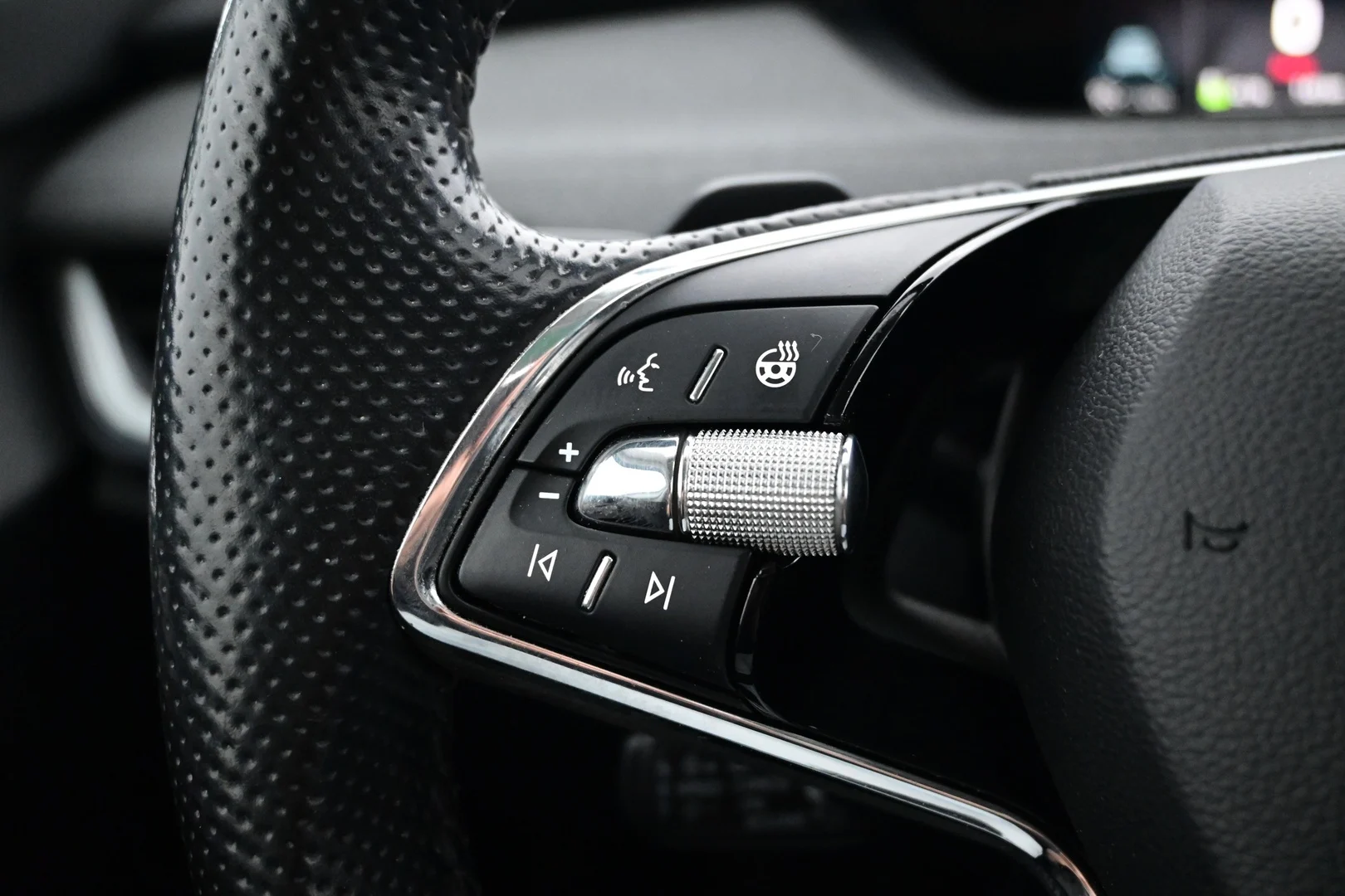 Car Image - 5OruXhWb8DyfR93AGCXmi9