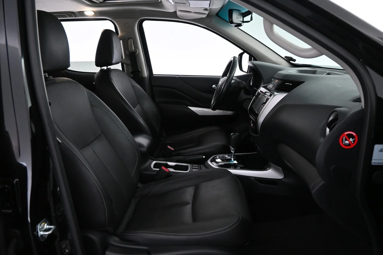 Car Image - Ox5wyL46lNsxcHFbN6mFx