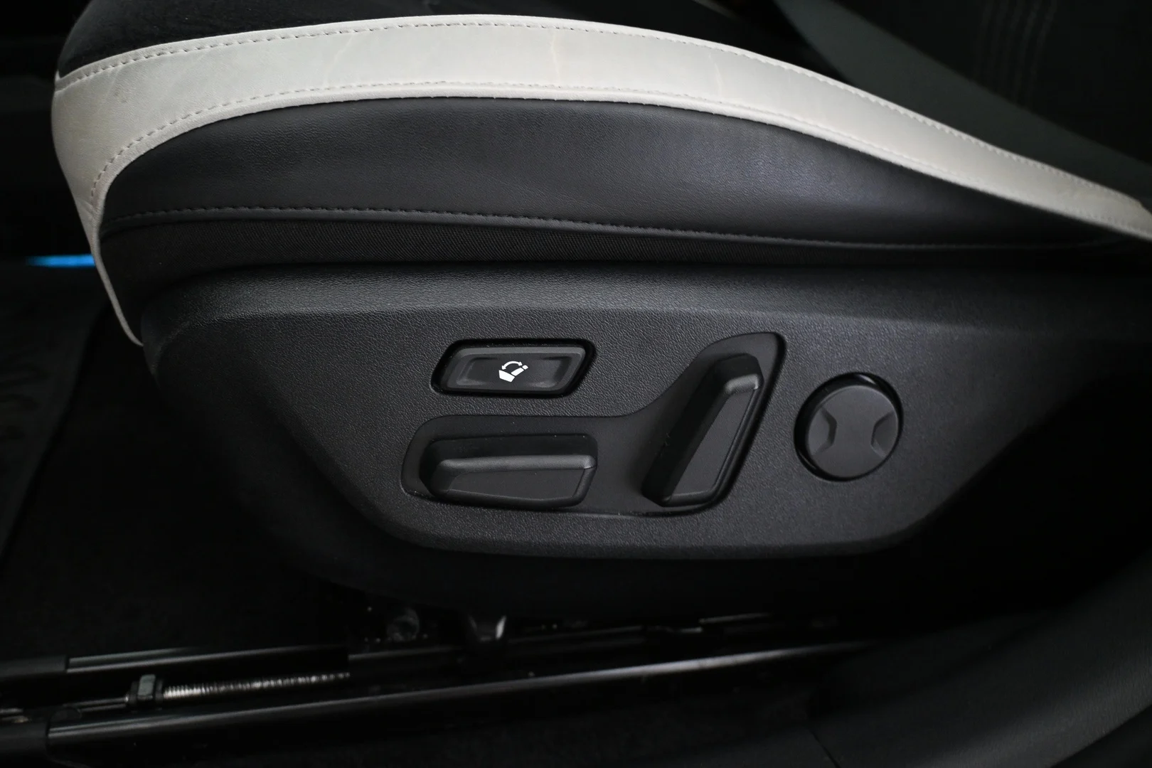 Car Image - 5JnZOLvJP4sqU9Xs9rd541