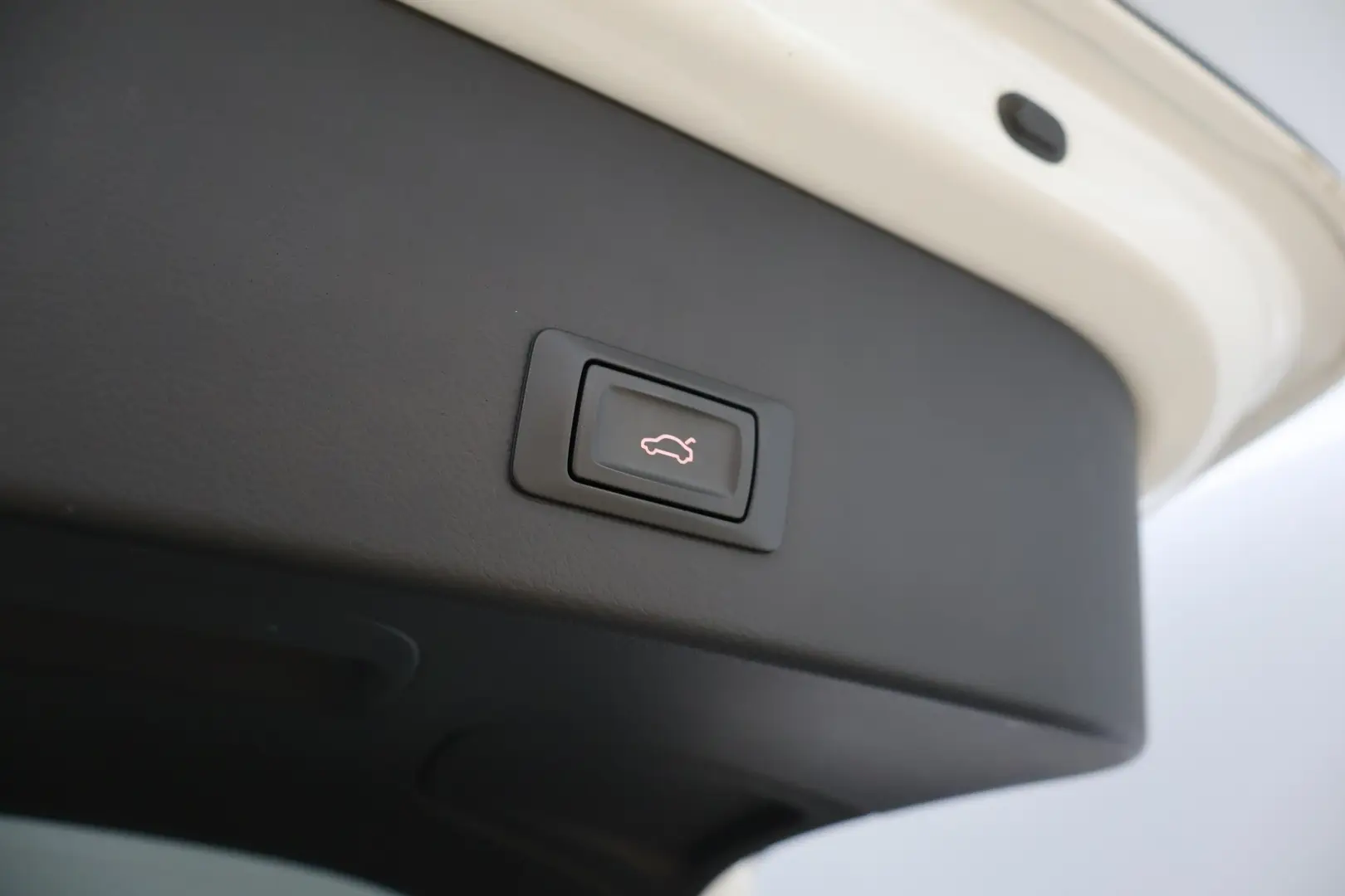 Car Image - 23Fz0lMOEt36Lsx7BkAjwF
