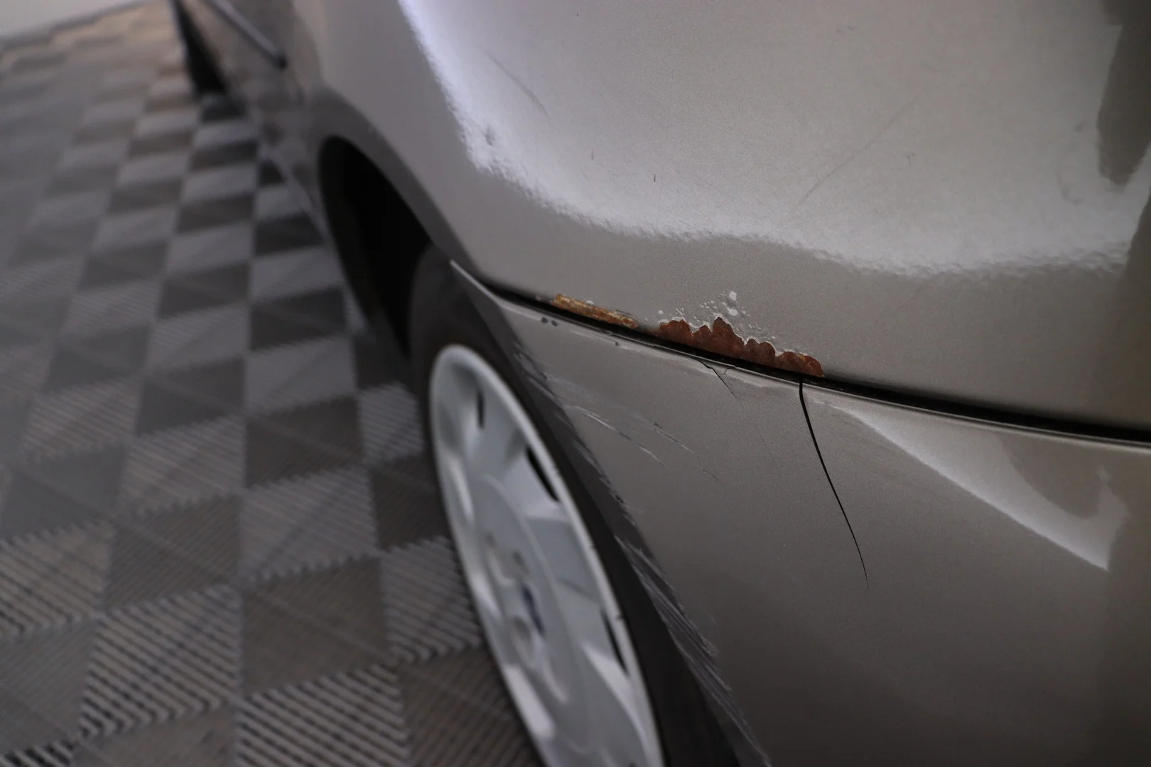 Car Image - 2XH6eKNKSVOaWkEZ5KpLzX