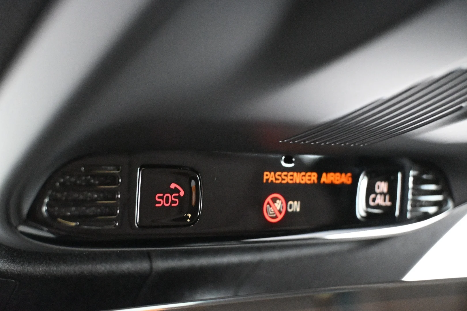 Car Image - 1MlQn8DsFCXD1x4hMzlZZk