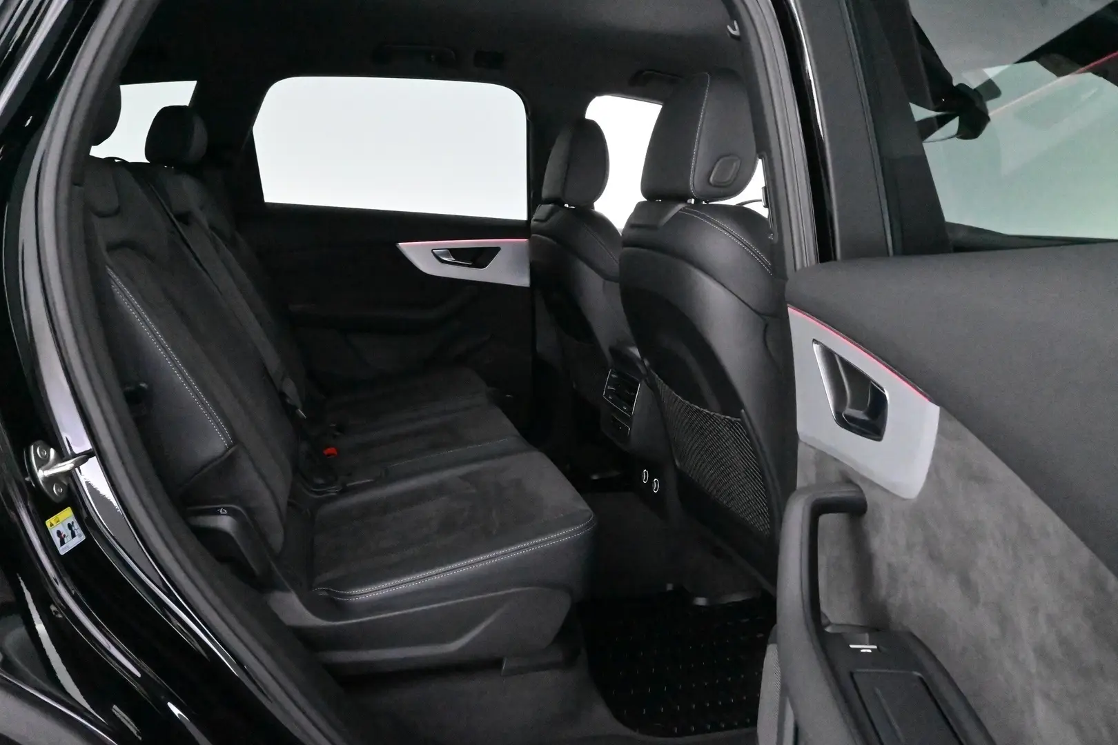 Car Image - 5NtqHOEUfpiUMa9xpOzx5c