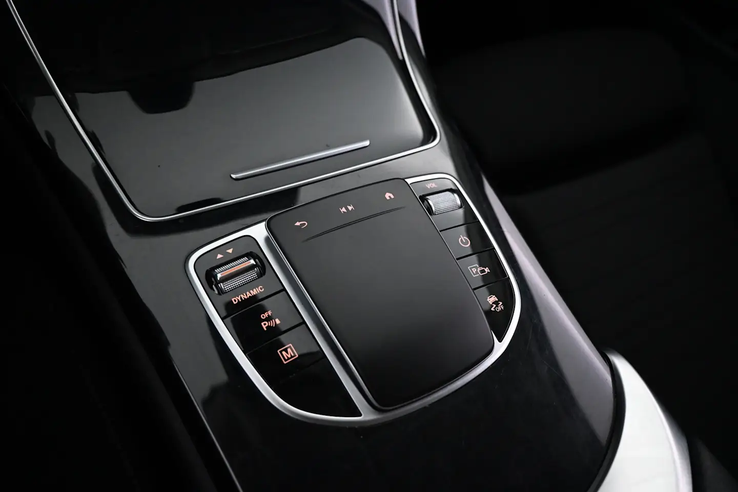 Car Image - 4vAHiGUG72LpAgkBj7Vr2d